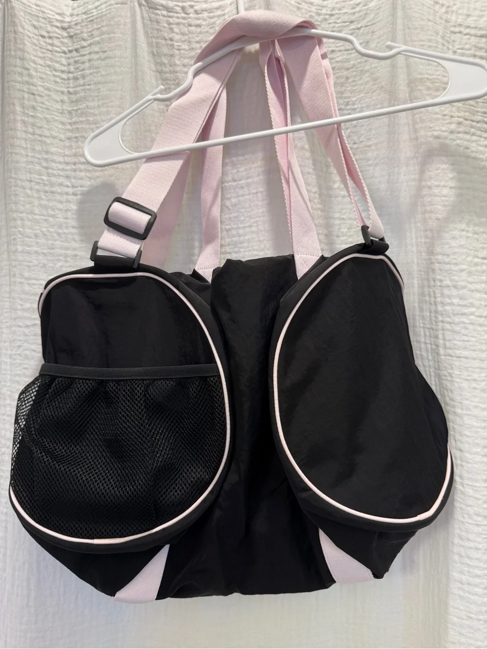 Victoria's Secret PINK Weekender Barrel Duffel Gym Bag Black Pink Script NWT